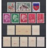 Lot de 8 timbres avec numéro rouge au verso, tous neufs ** sans charnière SUP